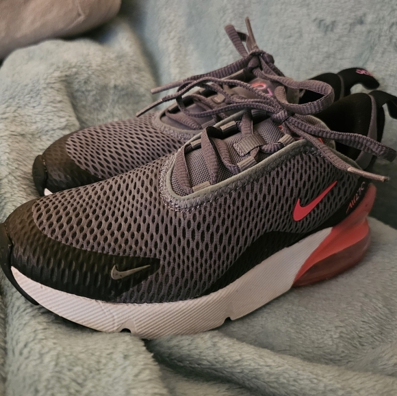 Gray and Black Athletic Sneakers with Red Accents